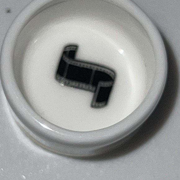 Disney's Cast of Characters Collection Mickey Mouse Mini Trinket Box Classic - Picture 4 of 4